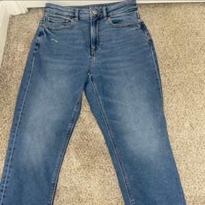 No rip American eagle jeans